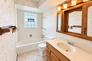 10321 Lacrosse Ave, Oak Lawn, IL 60453 - Photo 8