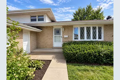 10321 Lacrosse Avenue, Oak Lawn, IL 60453 - Photo 2