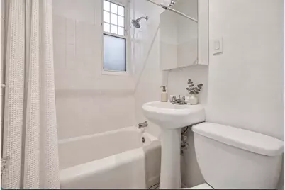 4310 N Clarendon Avenue #1021, Chicago, IL 60613 - Photo 10