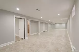8810 S Euclid Ave, Chicago, IL 60617 - Photo 28