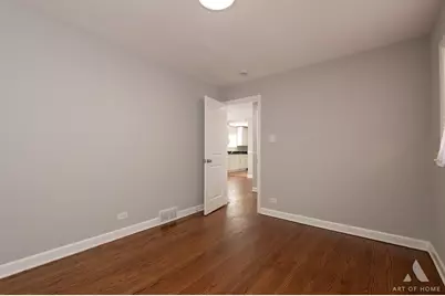 8810 S Euclid Avenue, Chicago, IL 60617 - Photo 18