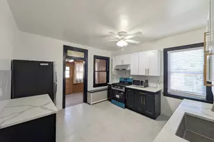 5214 W Schubert Ave, Chicago, IL 60639 - Photo 10