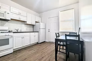 3948 W Congress Pkwy, Chicago, IL 60624 - Photo 4