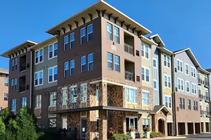 690 E Algonquin Rd, Schaumburg, IL 60173 - Photo 1