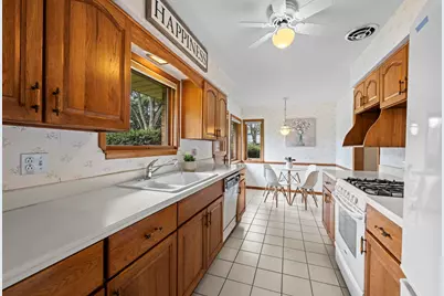806 S Elm Street, Mount Prospect, IL 60056 - Photo 6