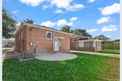 12334 S Loomis Street, Calumet Park, IL 60827 - Photo 22
