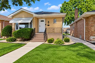 12334 S Loomis Street, Calumet Park, IL 60827 - Photo 1