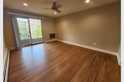 6024 W Irving Park Road #C4, Chicago, IL 60634 - Photo 4