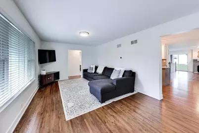304 W Graham Avenue, Lombard, IL 60148 - Photo 4