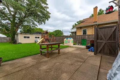 744 Manchester Avenue, Westchester, IL 60154 - Photo 22
