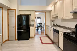 1010 Fox Run Ln, Algonquin, IL 60102 - Photo 2