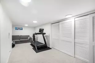 2140 Walnut Ct, Glenview, IL 60025 - Photo 14