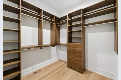 3630 N Janssen Street, Chicago, IL 60613 - Photo 10