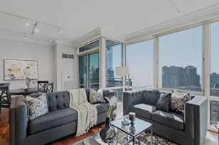 505 N McClurg Ct, Chicago, IL 60611 - Photo 2