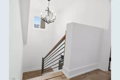 4437 N Marmora Avenue, Chicago, IL 60630 - Photo 14