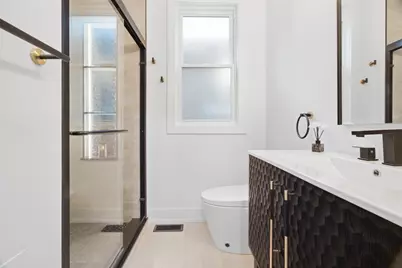 4437 N Marmora Avenue, Chicago, IL 60630 - Photo 12