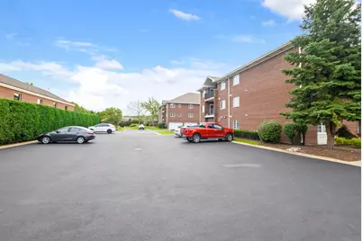 13059 Laurel Glen Court #301, Palos Heights, IL 60463 - Photo 2