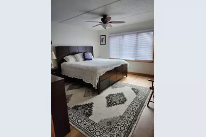 7450 N Waukegan Road #404, Niles, IL 60714 - Photo 4