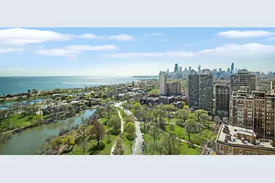 2500 N Lakeview Avenue #3002, Chicago, IL 60614 - Photo 2