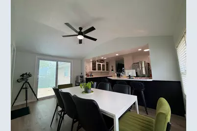 4007 Tonawanda Avenue, Rockford, IL 61108 - Photo 6