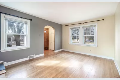1748 Lunt Avenue, Des Plaines, IL 60018 - Photo 6