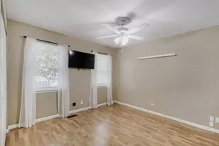 921 Perry Dr, Algonquin, IL 60102 - Photo 18