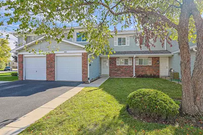 485 Esselen Court, Carol Stream, IL 60188 - Photo 2