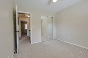 485 Esselen Ct, Carol Stream, IL 60188 - Photo 26