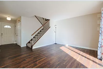 485 Esselen Court, Carol Stream, IL 60188 - Photo 4