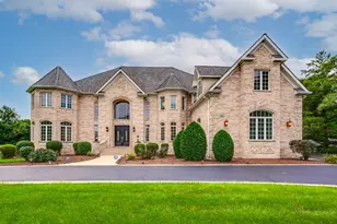 3613 Crestview Dr, Long Grove, IL 60047 - Photo 2