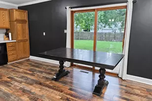 404 E Oak St, Leroy, IL 61752 - Photo 10