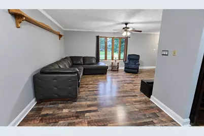 404 E Oak Street, Leroy, IL 61752 - Photo 6