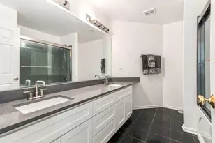 199 Willowwood Dr, Oswego, IL 60543 - Photo 20