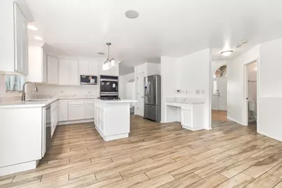 199 Willowwood Drive, Oswego, IL 60543 - Photo 6
