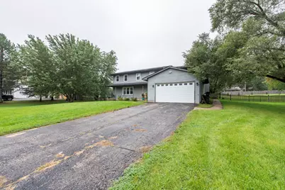 542 Meadow Court, Winthrop Harbor, IL 60096 - Photo 2