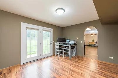 542 Meadow Court, Winthrop Harbor, IL 60096 - Photo 8