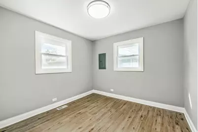 590 W 16th Street, Chicago Heights, IL 60411 - Photo 8