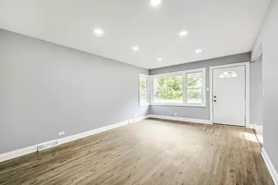 590 W 16th Street, Chicago Heights, IL 60411 - Photo 2