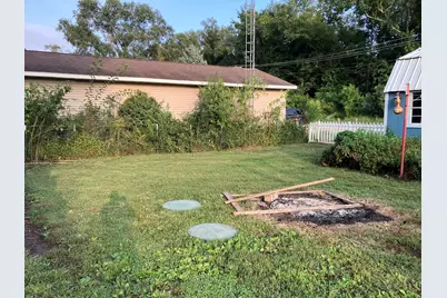2407 W 3rd Street, Dixon, IL 61021 - Photo 18