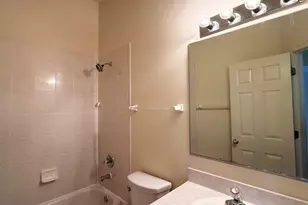 7 Blue Stem Ct, Streamwood, IL 60107 - Photo 16