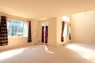 7 Blue Stem Ct, Streamwood, IL 60107 - Photo 4