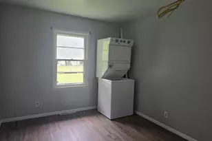 108 S Belmont St, Bowen, IL 62316 - Photo 14