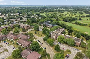 450 Raintree Ct, Glen Ellyn, IL 60137 - Photo 22