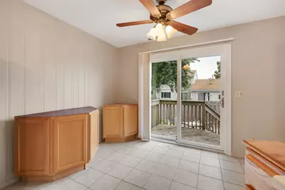 2177 Chaucer Lane, Glendale Heights, IL 60139 - Photo 10
