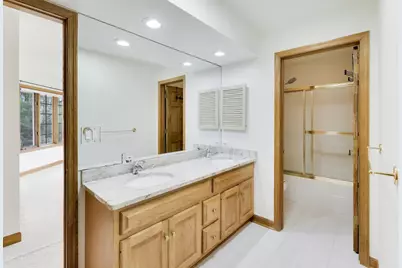 1400 Kurtis Lane, Lake Forest, IL 60045 - Photo 32