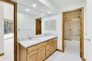 1400 Kurtis Ln, Lake Forest, IL 60045 - Photo 32