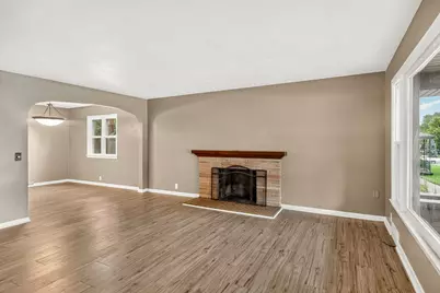 3104 Sunnyside Drive, Rockford, IL 61114 - Photo 6