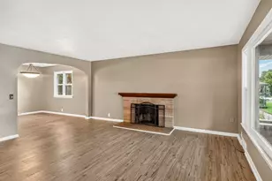 3104 Sunnyside Dr, Rockford, IL 61114 - Photo 6