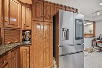 100 Red Top Drive #303, Libertyville, IL 60048 - Photo 14