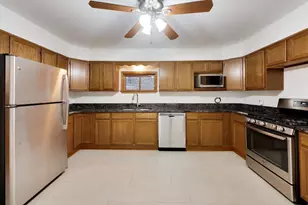 3427 S Emerald Ave, Chicago, IL 60616 - Photo 10